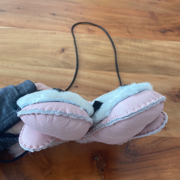 Kids panda sheepskin mitts - Picture 3 of 9